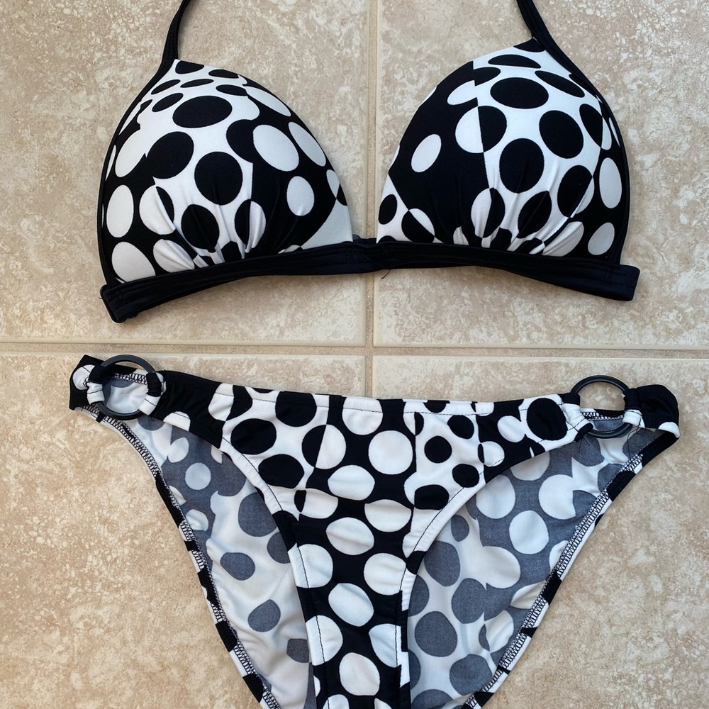 NWOT VENUS BIKINI